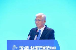 泰国教育部次长素贴・甘桑提亚：“中泰一家亲”，愿做数字教育合作的桥梁枢纽