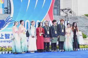 聚焦2026交流周｜21支中外高校战队集结贵阳科幻谷！中国—东盟Z世代电竞赛火热开赛