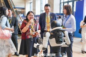 刷屏2026中国—东盟教育交流周！贵州职院亮出数智硬成果，职教科创实力出圈